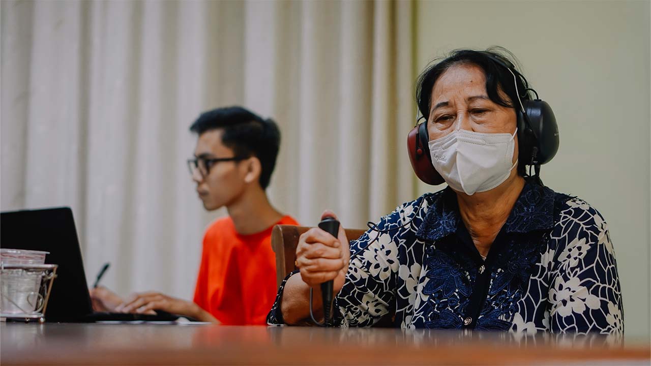 Tes pendengaran lansia gratis Kasoem Hearing Center